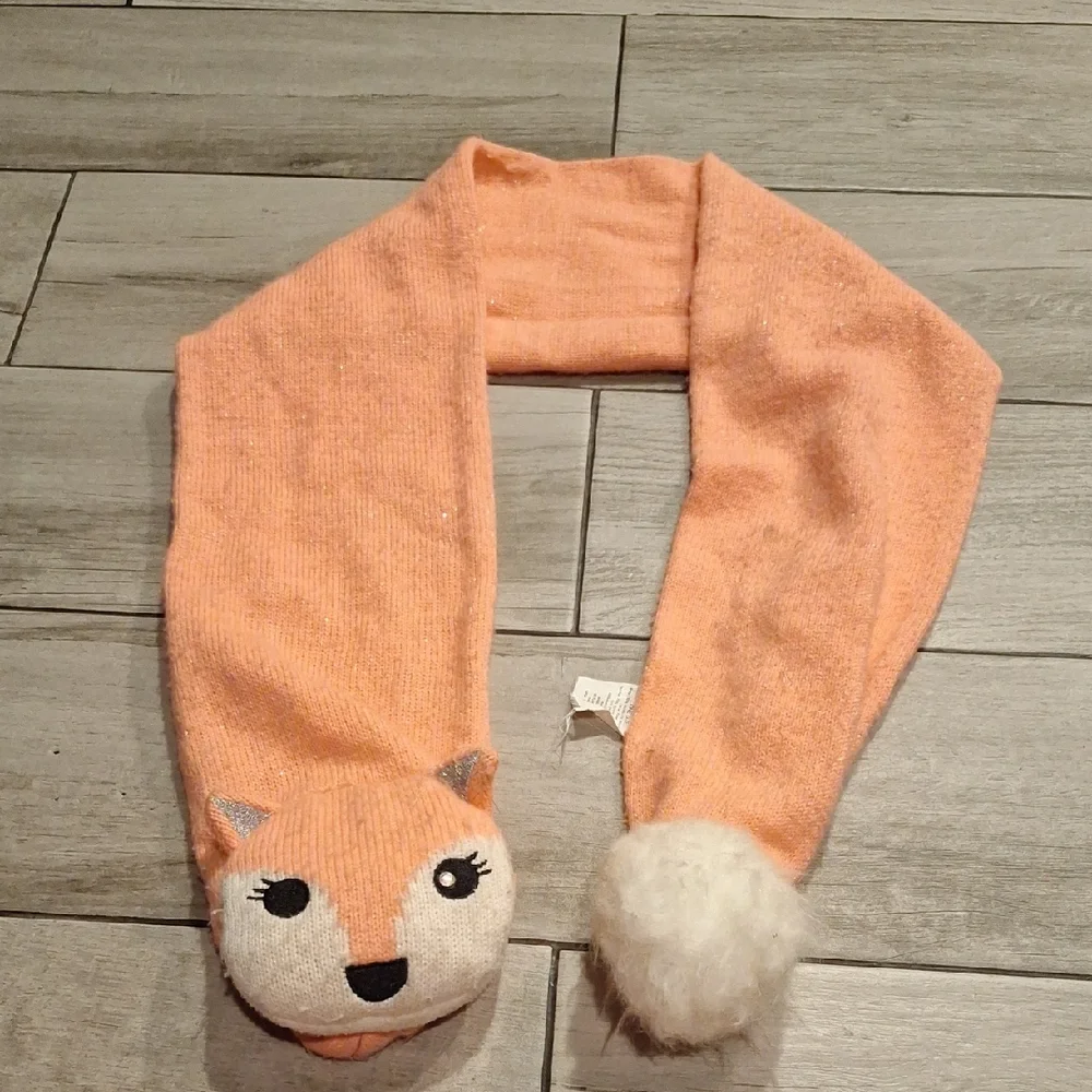 🦔Adorable Peach Fox Kids Scarf💘